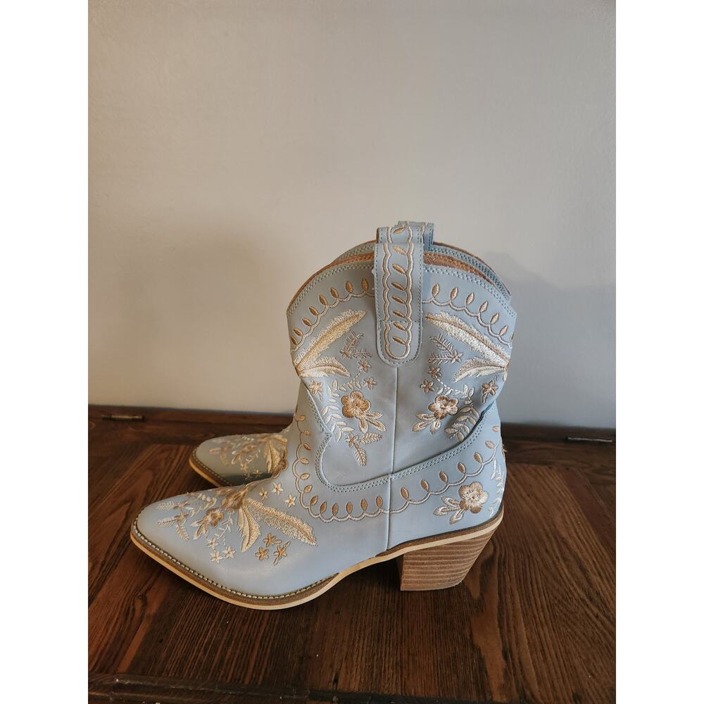 Mi.iM Dolly Floral Embroidered Heel Boots-Blue Sz 8 - Picture 2 of 6